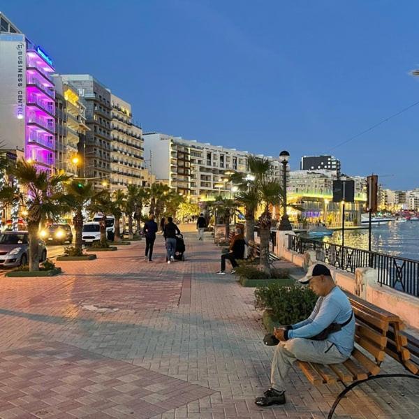 Seaside Apartment In 그지라 외부 사진